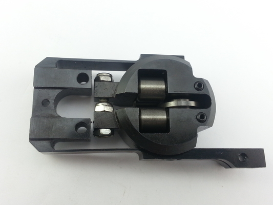 XLC7000 Cutting Machine Spare Parts 94065000 Assy Roller Guide Lower
