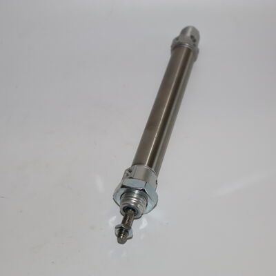 The N09.0002S372 Cilinder for plate is an essential component of the TC8